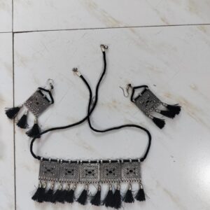 Neckless Set